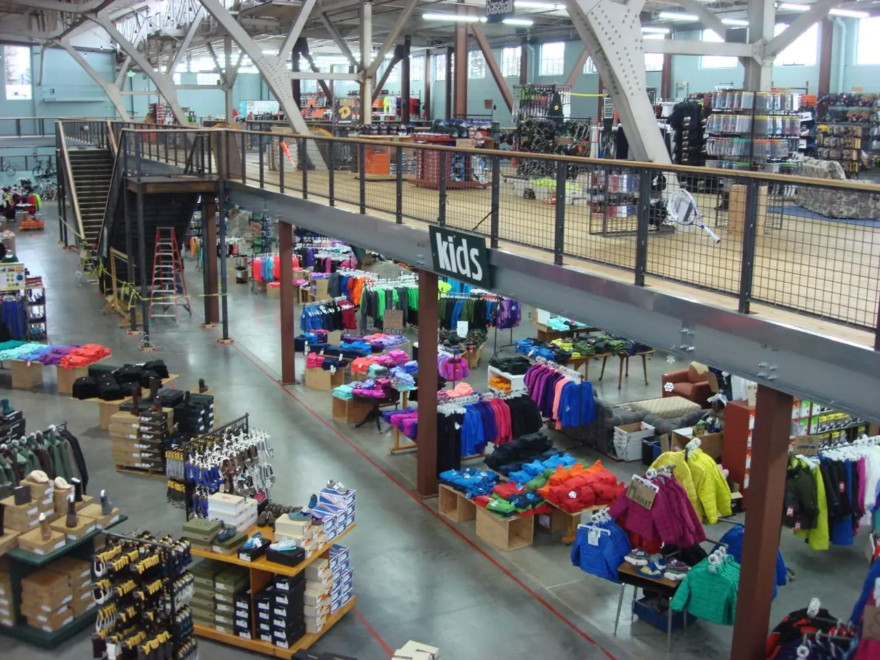 Retail-Mezzanine-Berkeley Retail Mezzanine in Berkeley, CA