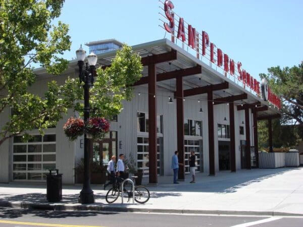 San Pedro Market Steel building