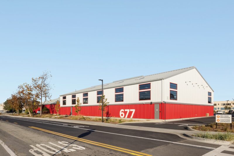 Exterior of the Alameda Food Bank - Metal Building Company